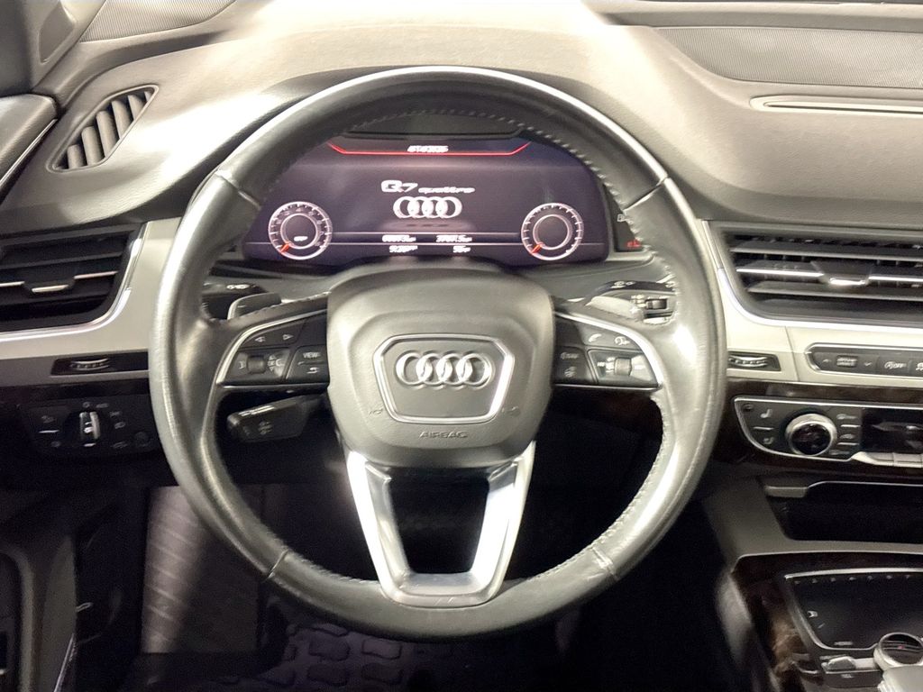 2019 Audi Q7 45 Premium Plus