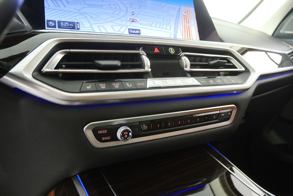 Thumbnail: 2019 BMW X7 - 29