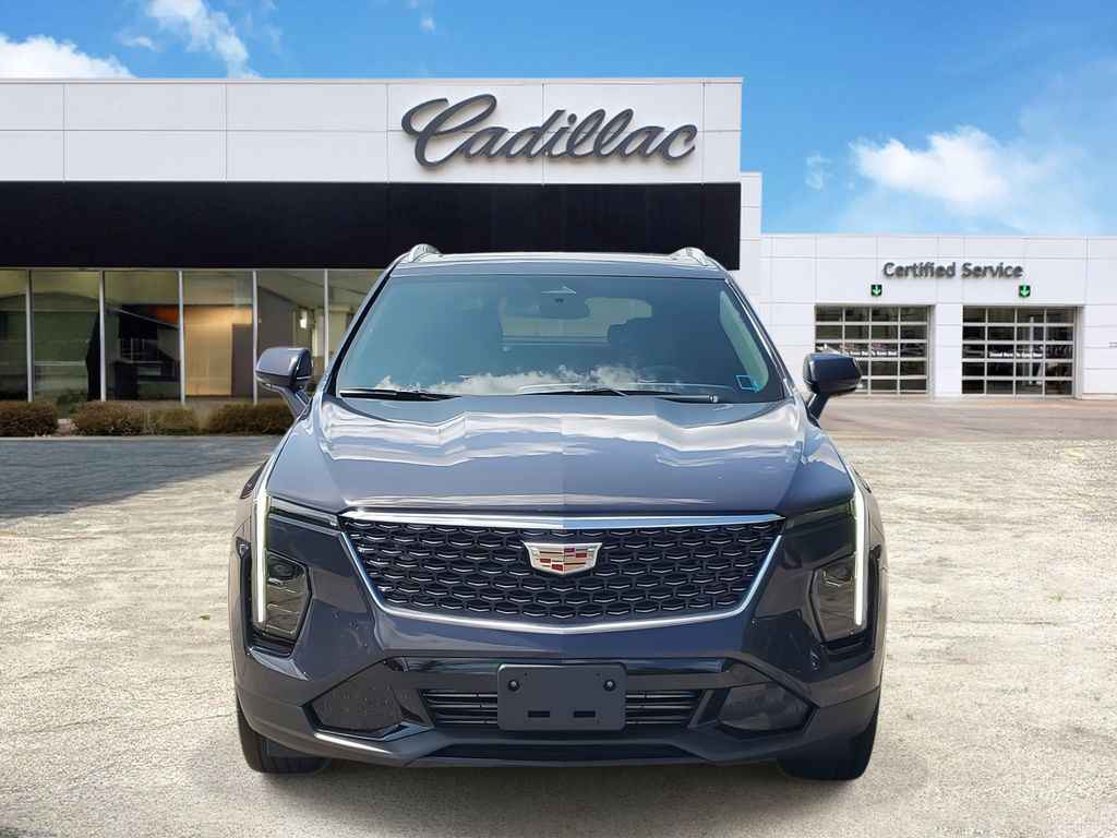 2024 Cadillac XT4 Premium Luxury 2