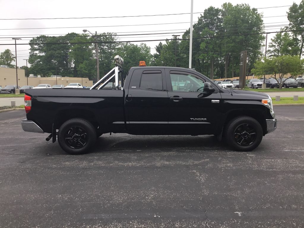 2016 Toyota Tundra SR5 6