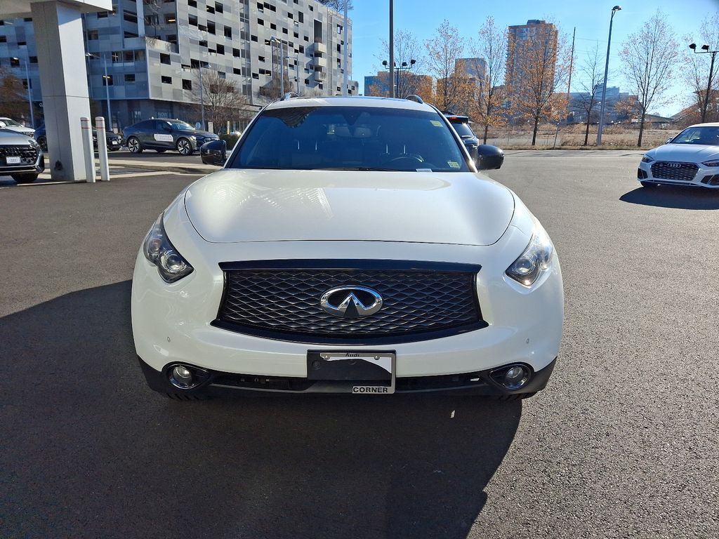 2017 INFINITI QX70 Base 2