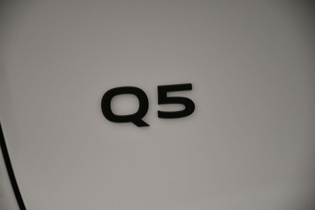 2025 Audi Q5 Premium 9