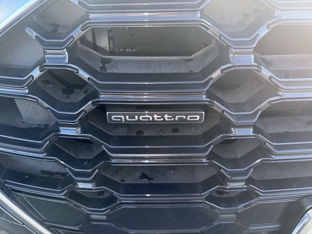 Thumbnail: 2022 Audi Q5 - 9