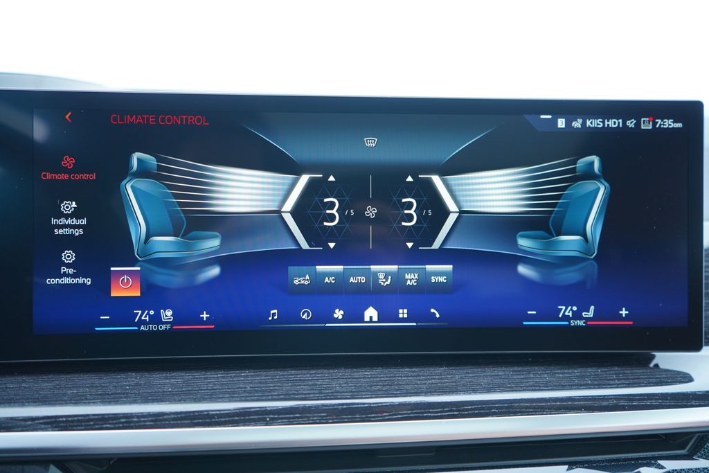 Thumbnail: 2026 BMW X7 - 17