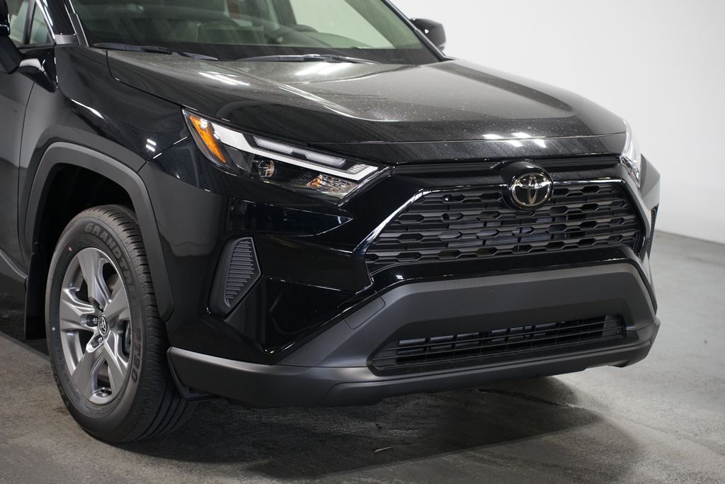Thumbnail: 2025 Toyota RAV4 - 4