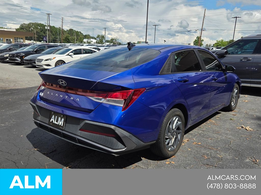 Used 2024 Blue Hyundai SEL image 17