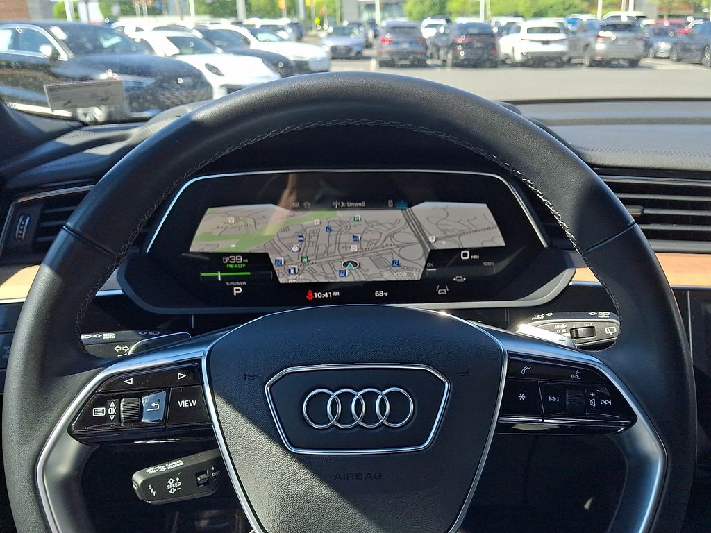 Thumbnail: 2024 Audi Q8 e-tron - 20