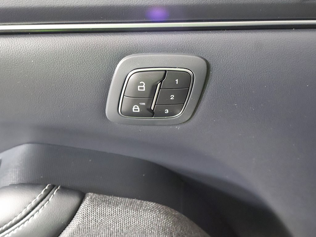 Used 2023 White Ford Premium image 34