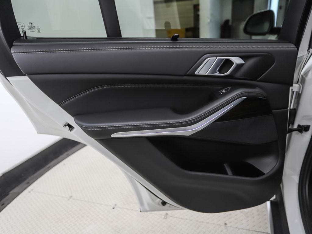 Thumbnail: 2024 BMW X5 - 20