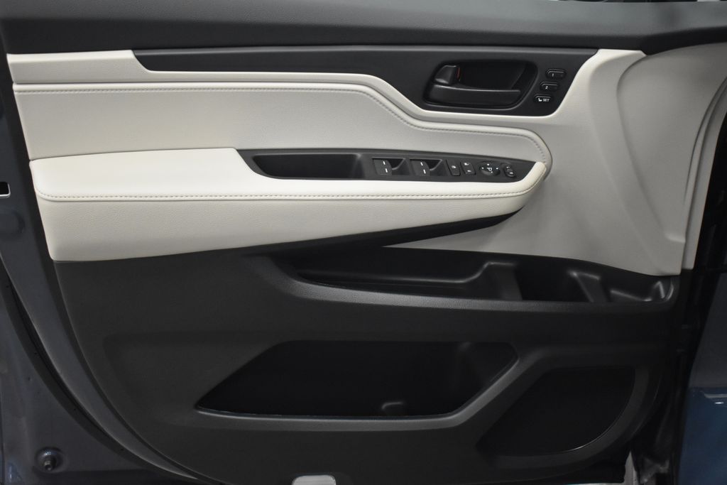 Thumbnail: 2026 Honda Odyssey - 8