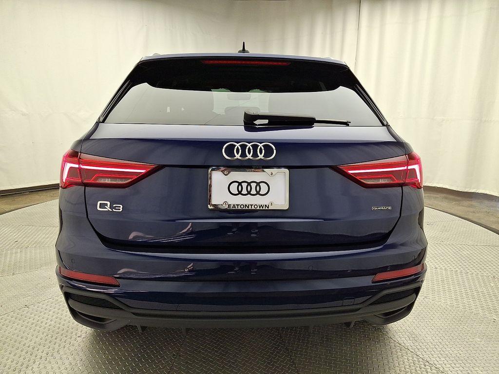 Thumbnail: 2024 Audi Q3 - 5