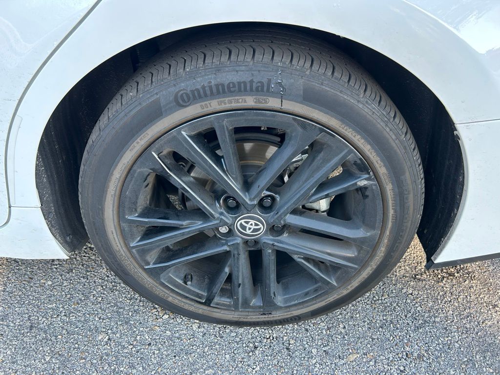 Thumbnail: 2025 Toyota Camry - 9