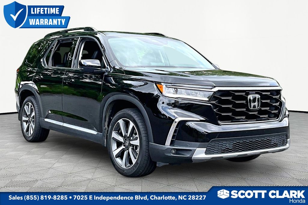 2025 Honda Pilot Touring
