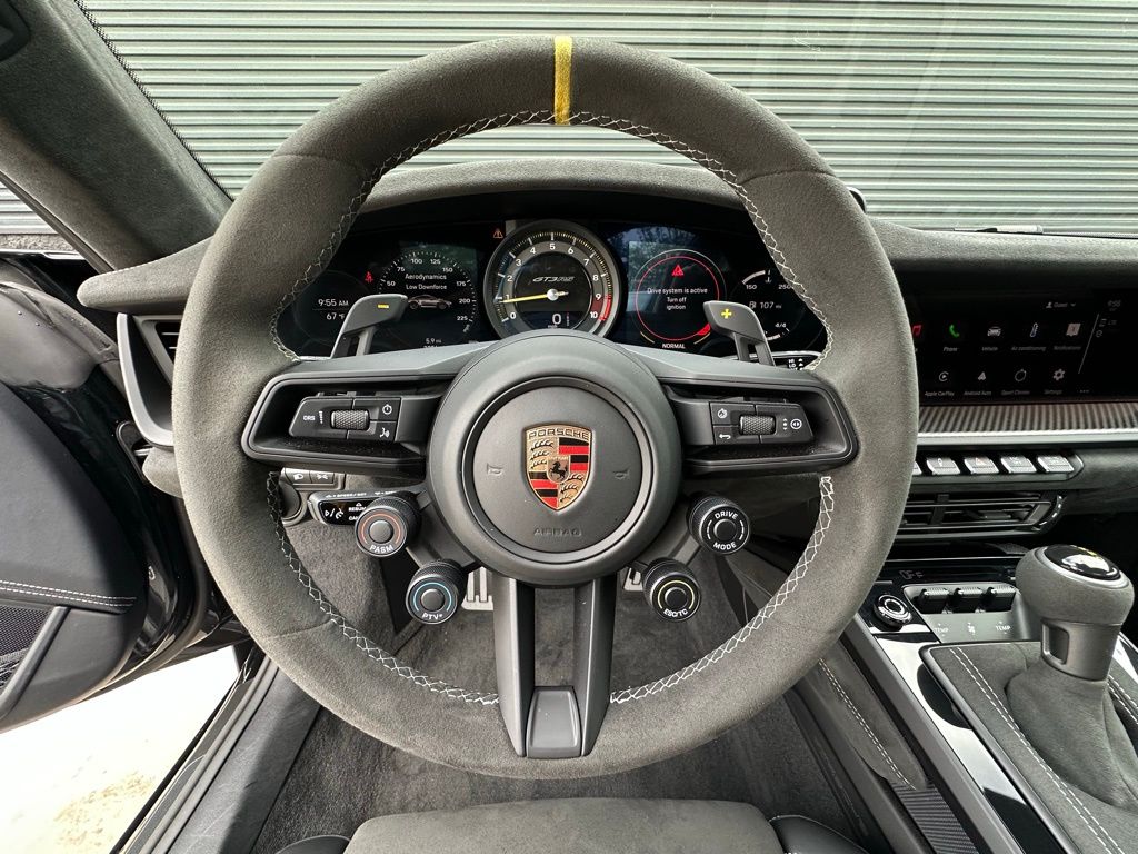 Thumbnail: 2025 Porsche 911 - 17