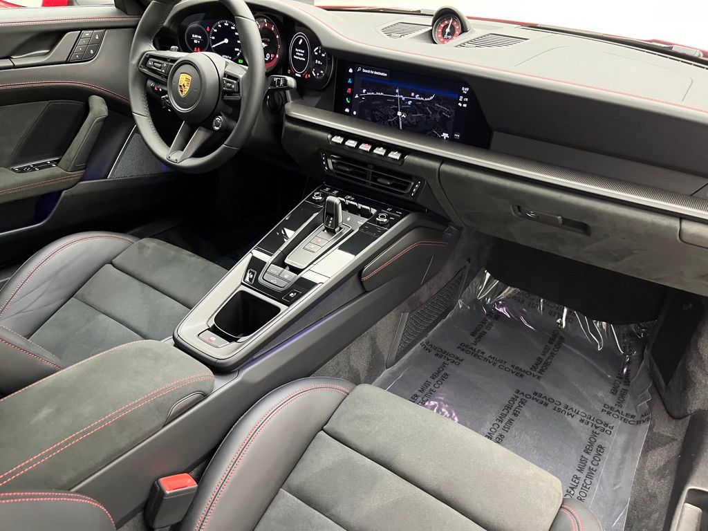 Thumbnail: 2022 Porsche 911 - 25