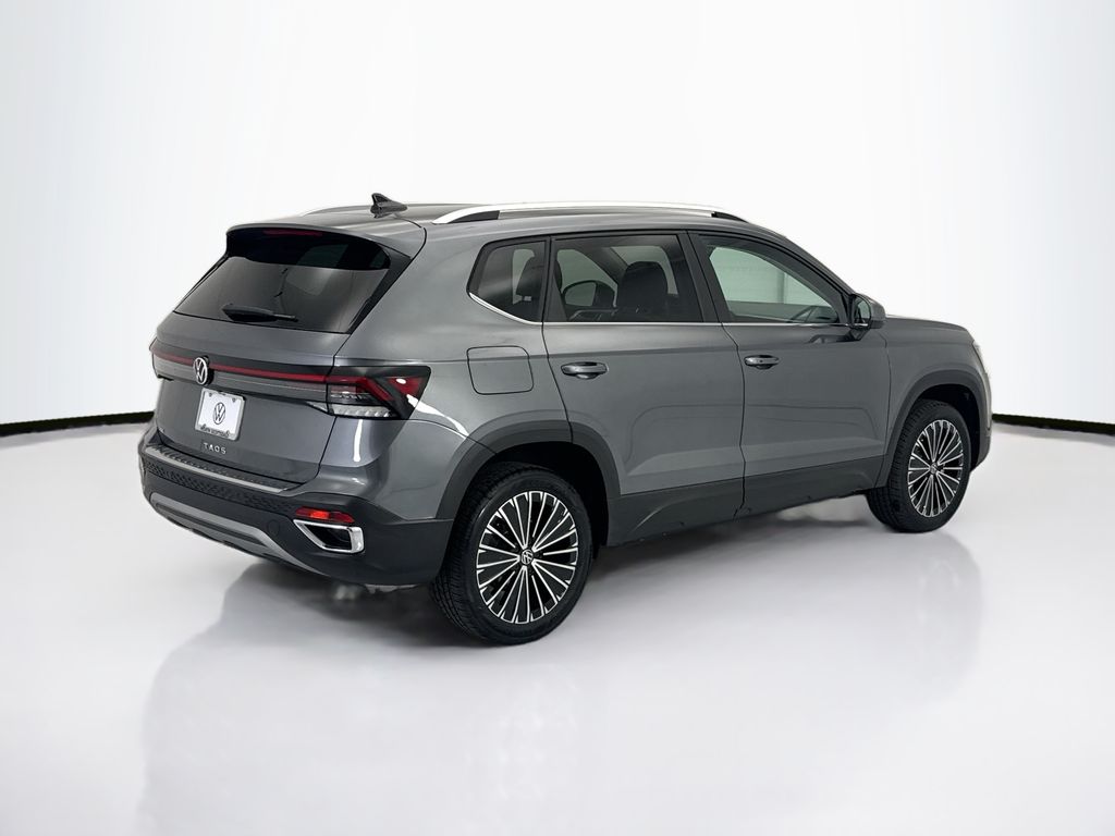 Thumbnail: 2026 Volkswagen Taos - 5