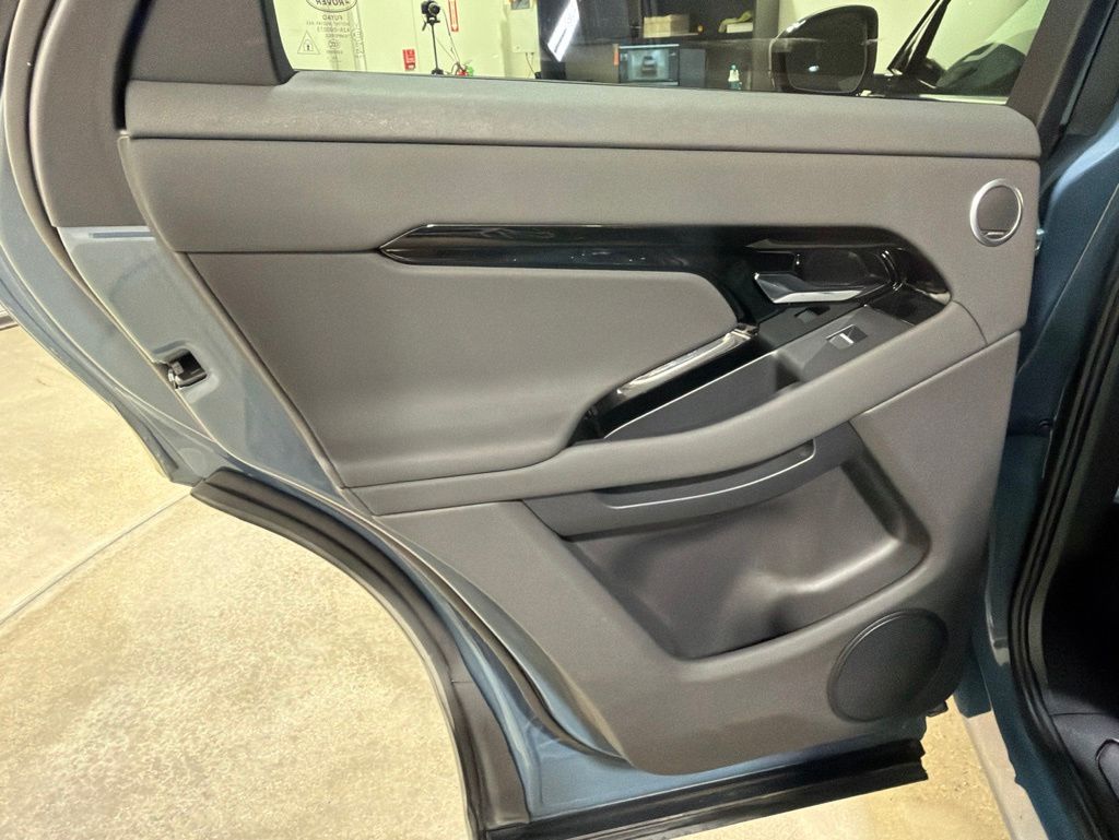 Certified Used 2026  Land Rover S image 20