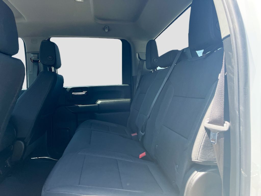 Used 2025 White Chevrolet Custom image 22