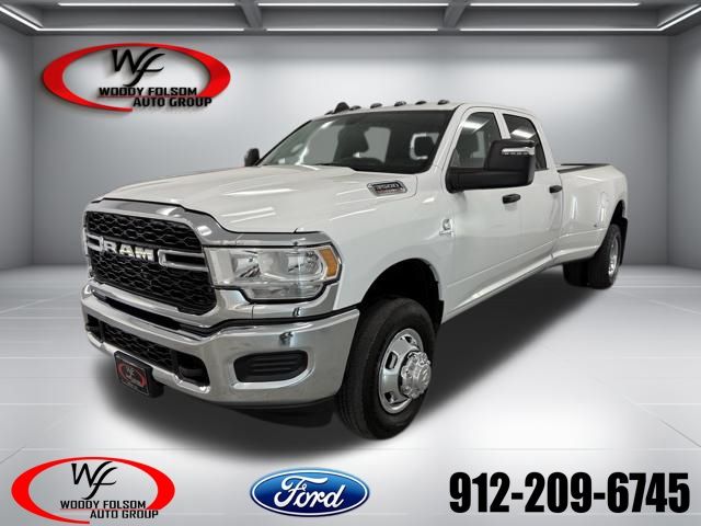 2024 RAM 3500 Tradesman Crew Cab LB DRW 4WD