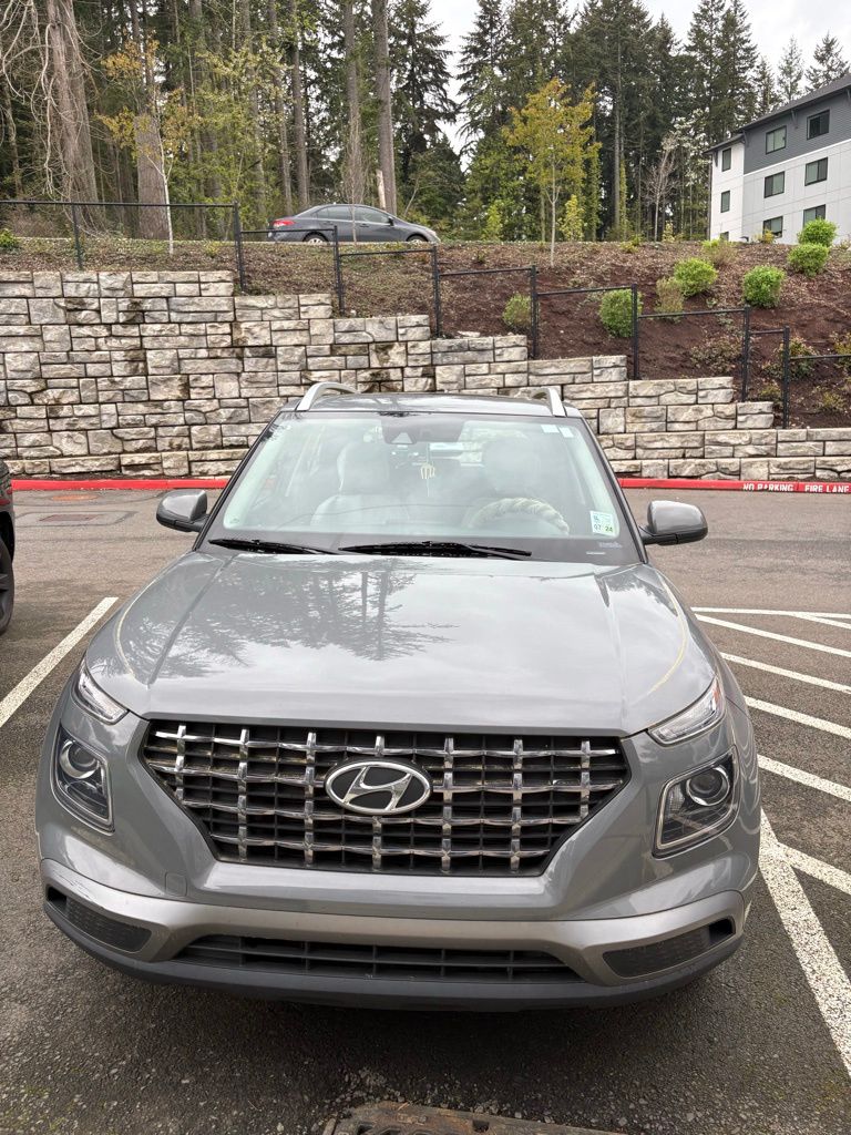used 2022 Hyundai Venue car, priced at $19,997