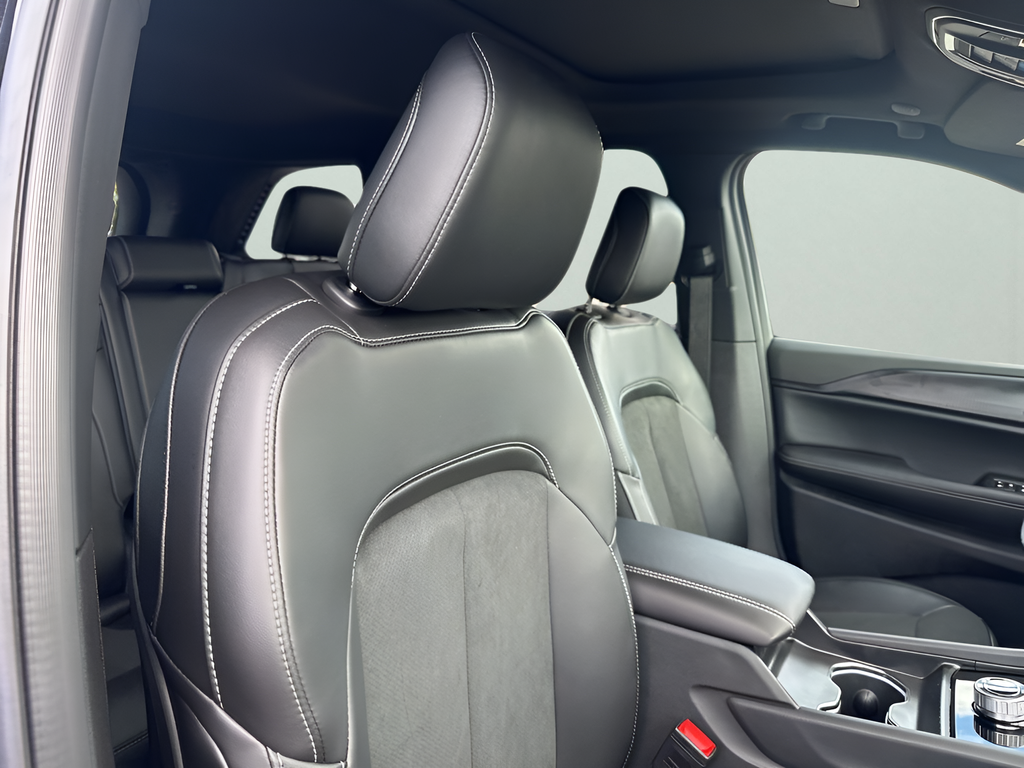 New Car 2025 Jeep Grand Cherokee  For Sale Under $50,000 In Austin, Texas