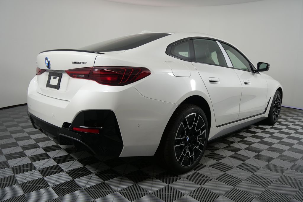 2025 BMW i4 eDrive40 3