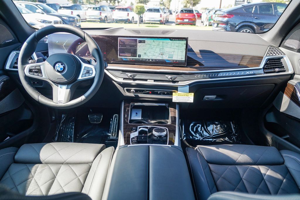 2025 BMW X5 sDrive40i 12