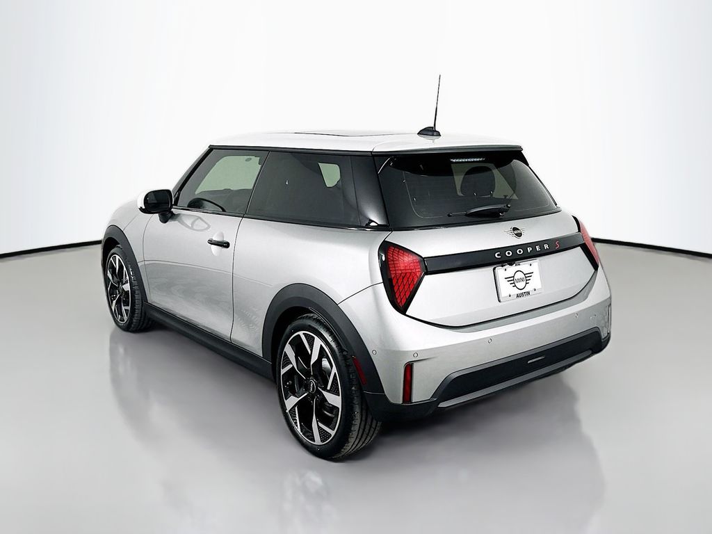 2025 MINI Cooper S 7