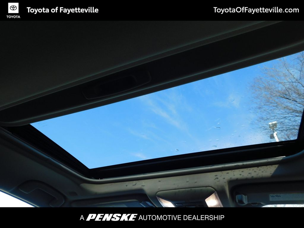 Thumbnail: 2024 Toyota RAV4 - 4