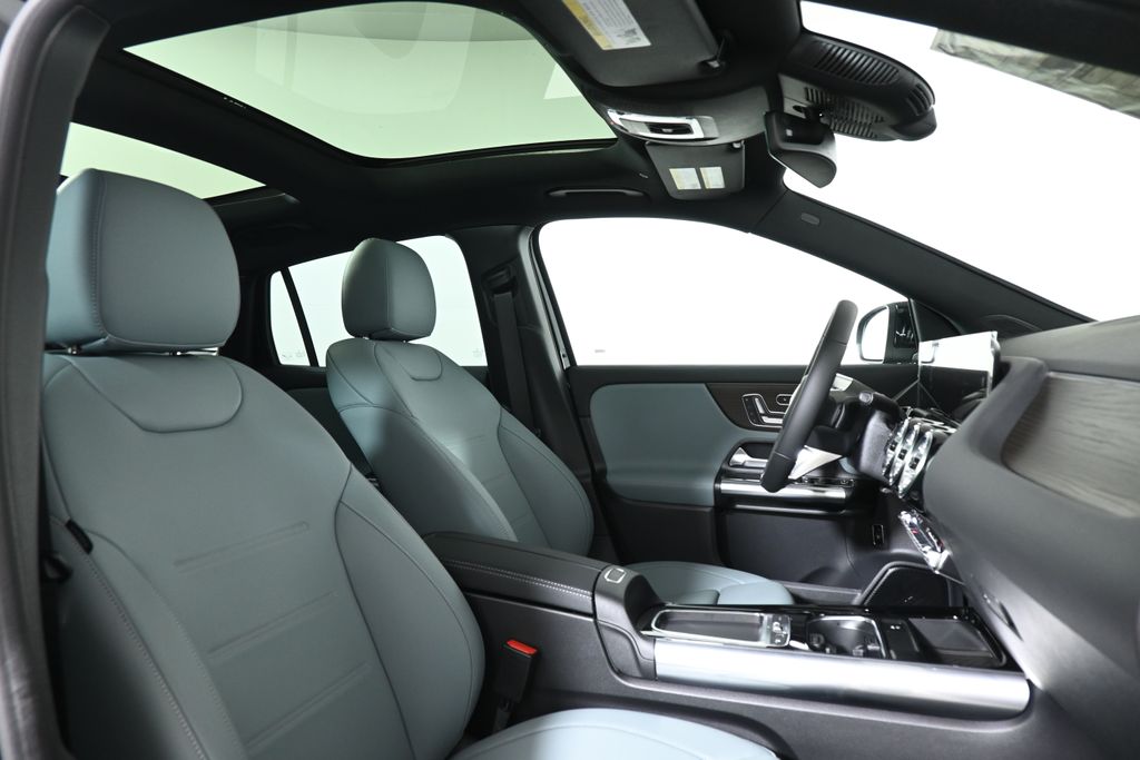 Thumbnail: 2026 Mercedes-Benz GLA - 22