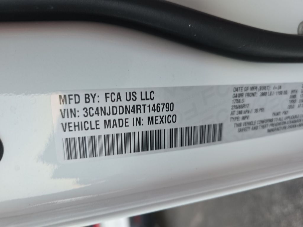 2024 Bright White Clearcoat Jeep Compass Trailhawk 4X4 SUV