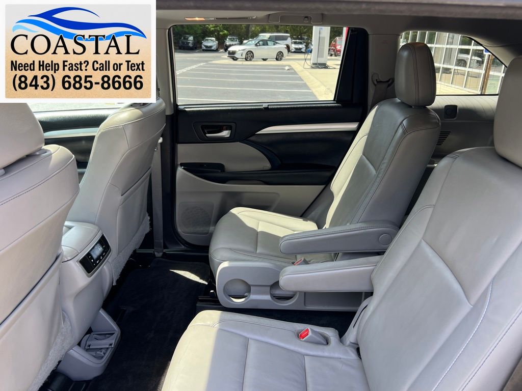 2017 Toyota Highlander XLE Gray at Davis Toyota of Orangeburg
