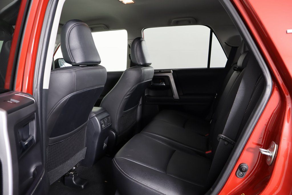 Thumbnail: 2022 Toyota 4Runner - 10