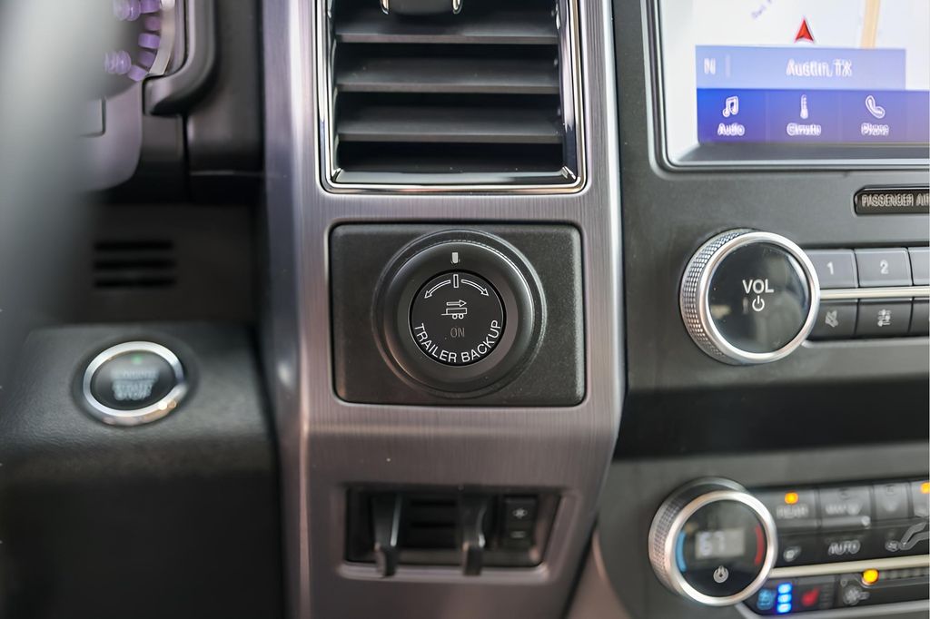 Used Car 2020 Ford Expedition  Platinum For Sale Under $30,000 In Austin, Texas