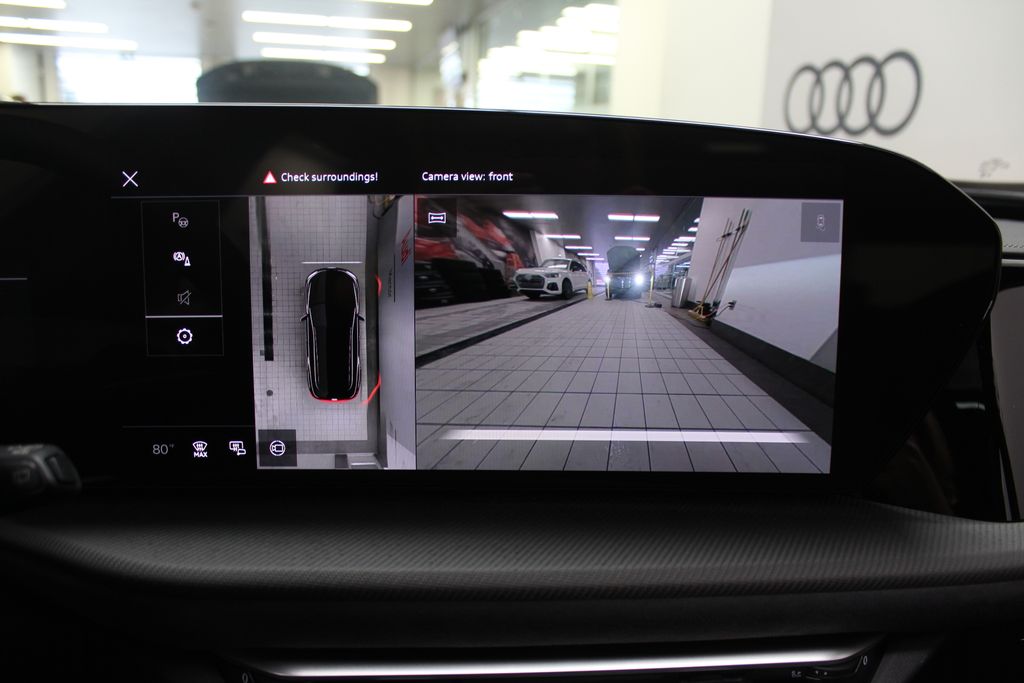 Thumbnail: 2025 Audi SQ5 - 22