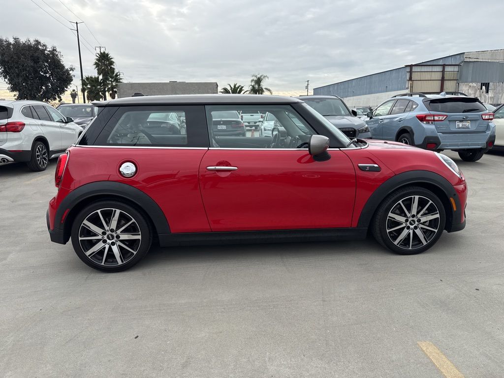 2022 MINI Cooper S Iconic 4