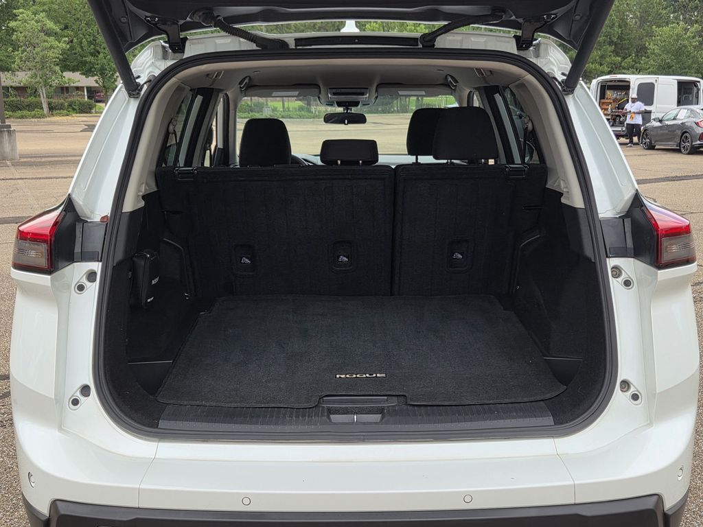 Used 2024 Nissan Rogue SUV