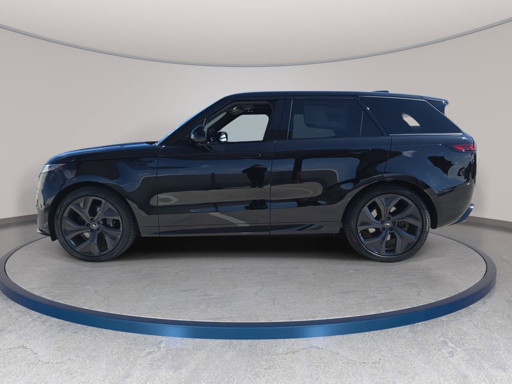 New 2025 Black Land Rover Dynamic SE image 8