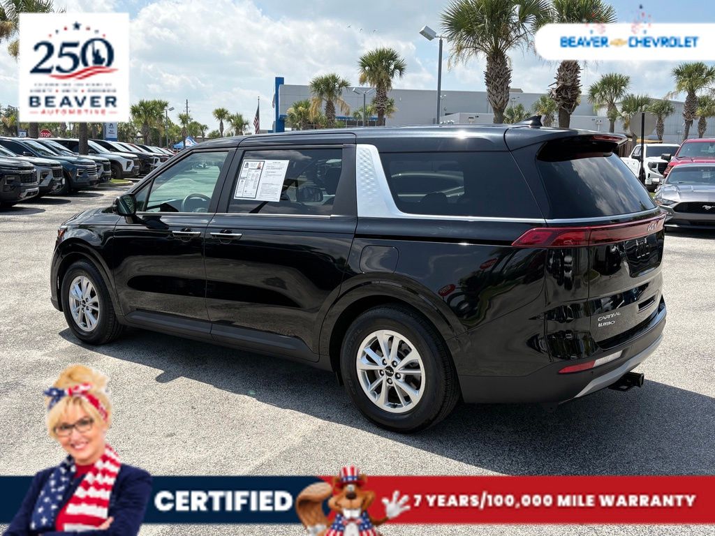 Used 2024 Kia Carnival Van
