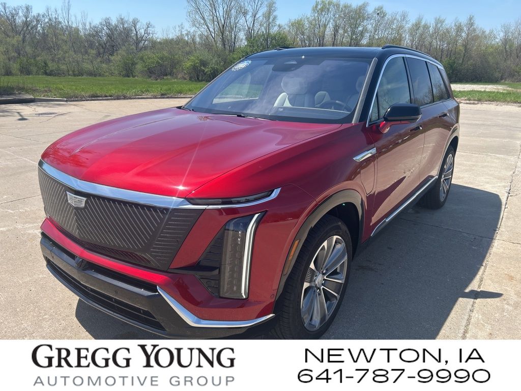 Radiant Red Tintcoat 2026 Cadillac VISTIQ Luxury AWD SUV / Crossover All-Wheel Drive 1-Speed Automatic