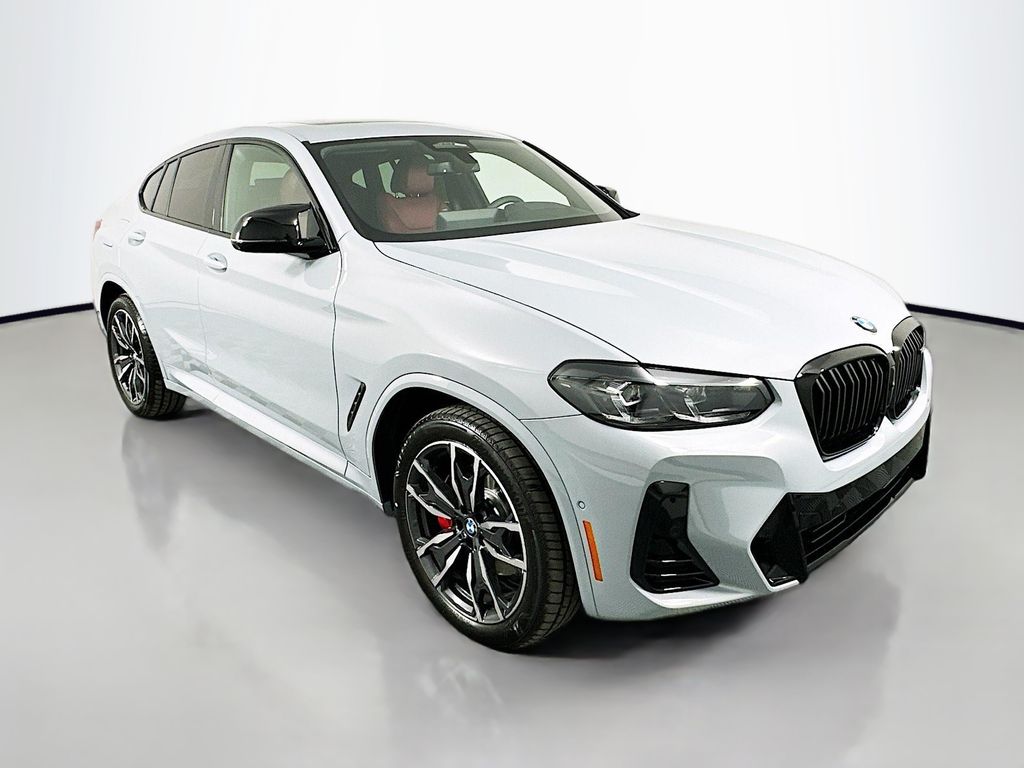 Thumbnail: 2025 BMW X4 - 3