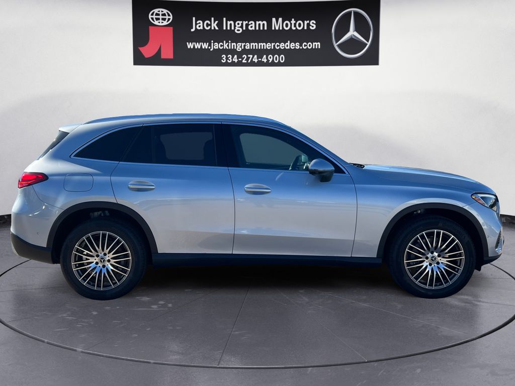 new 2026 Mercedes-Benz GLC car