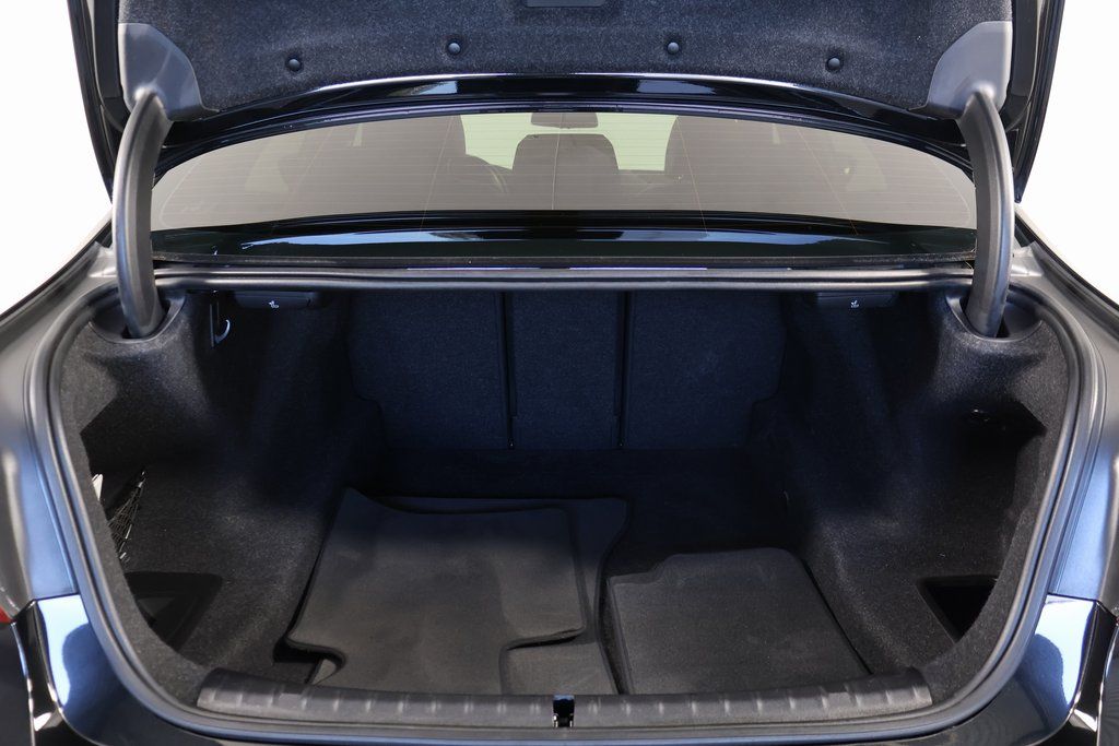 Thumbnail: 2020 BMW 5 Series - 14