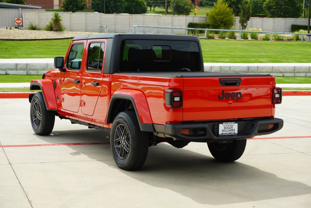 Used Car 2025 Jeep Gladiator  Sport S For Sale Under $40,000 In Weatherford, Texas