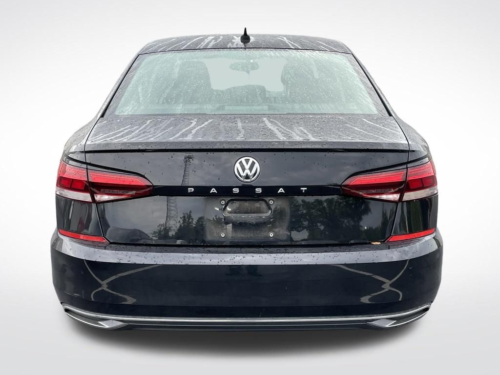 Thumbnail: 2021 Volkswagen Passat - 4