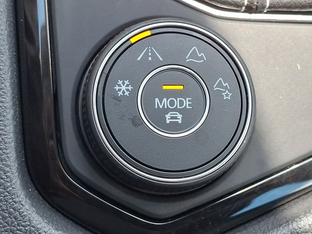2023 Volkswagen Taos — photo 22
