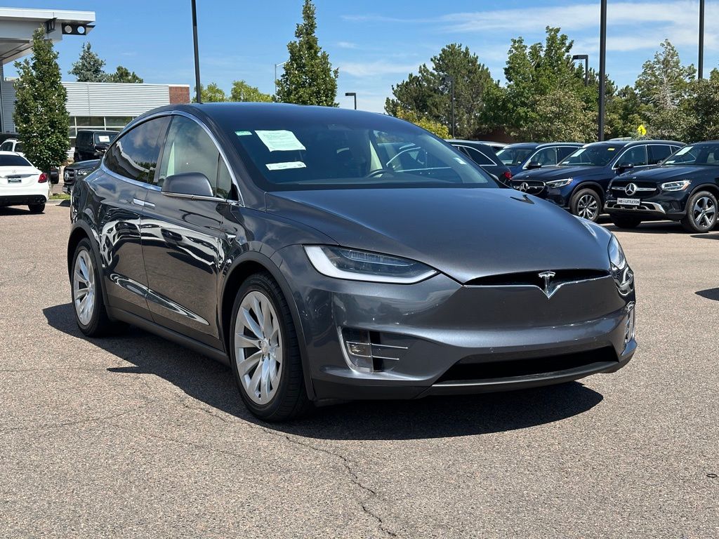 2017 Tesla Model X 75D 5