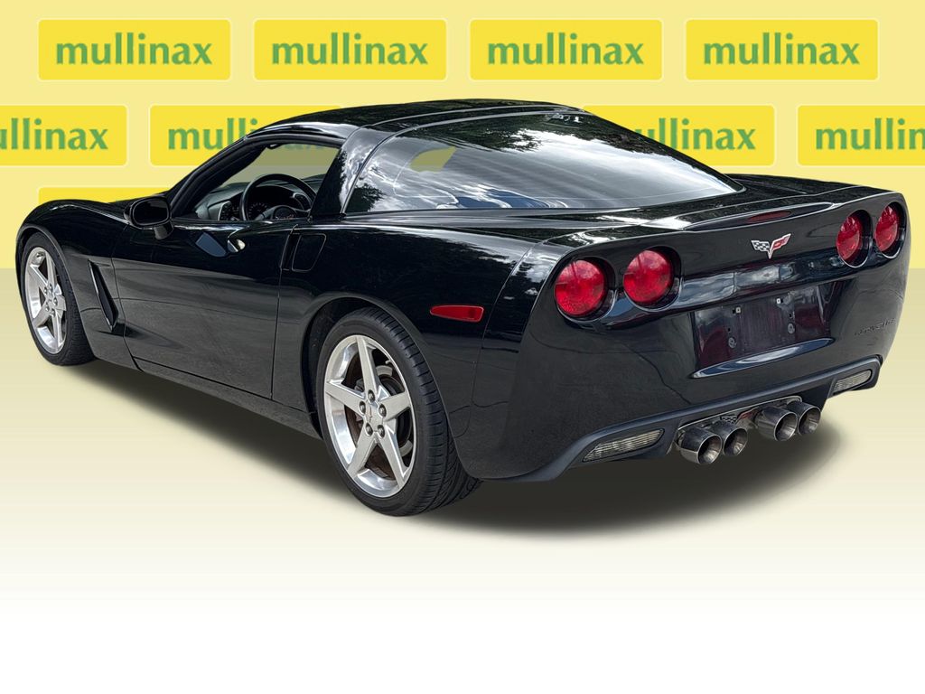 Used 2005 Black Chevrolet Base image 9