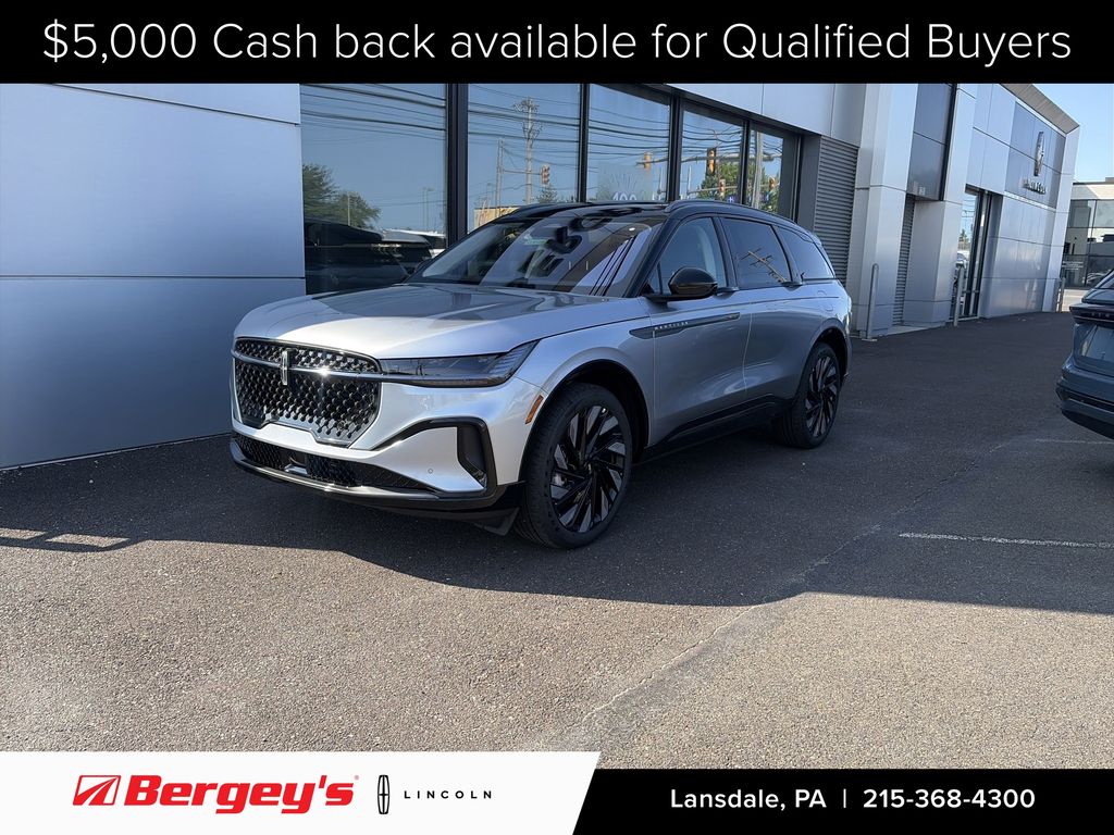 Silver Radiance Metallic Clearcoat 2026 Lincoln Nautilus SUV / Crossover All-Wheel Drive 8-Speed Automatic