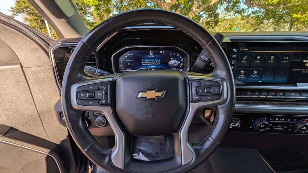 Used 2022 Chevrolet Silverado 1500 LT 4D Crew Cab